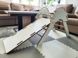 Montessori Drevený rebrík V6 biely 300 × 850 × 150 mm